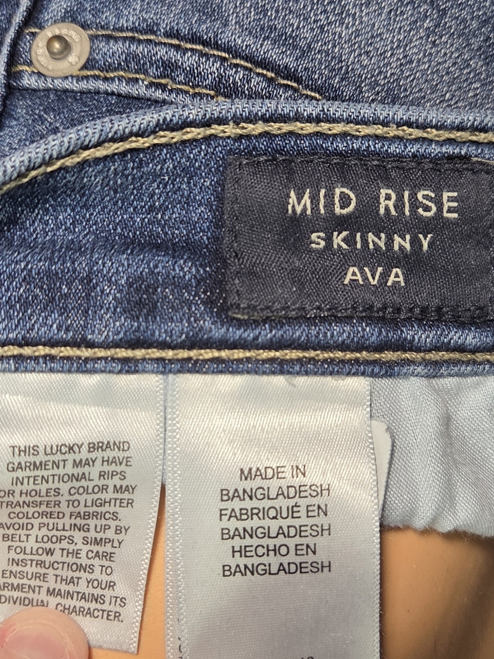 **Lucky Brand Womens Skinny Jeans in Medium Blue Wash** - Picture 10 of 11